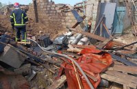 РФ вдарила по будинках у Гуляйполі. Поранено двох жінок 