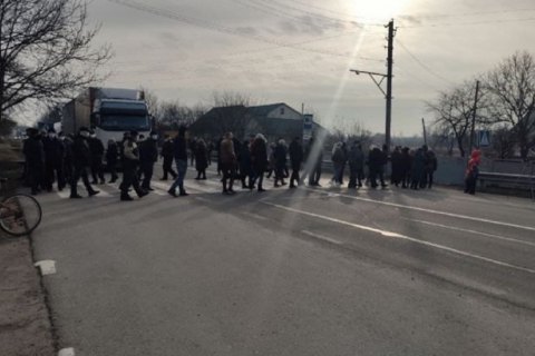 У різних містах України люди влаштували протести через тарифи на газ