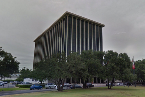 Коломойскому разрешили продать офисный центр в Техасе