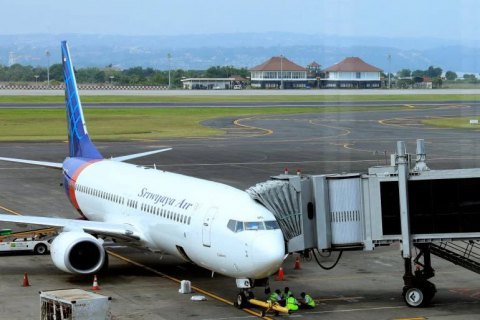 В Индонезии произошла авиакатастрофа Boeing, самолет упал в море (обновлено)