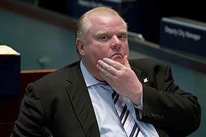 Мэр Торонто извинился за угрозу убить своего критика