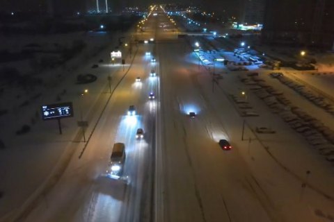 Офіс президента і "Укравтодор" допомогли очистити від снігу 50 км київських доріг 