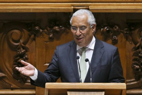 Премьер Португалии ушел на самоизоляцию ввиду контакта с Макроном
