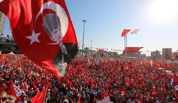 Митинг сторонников Народно-республиканской партии в Стамбуле, 24 июля 2016 года