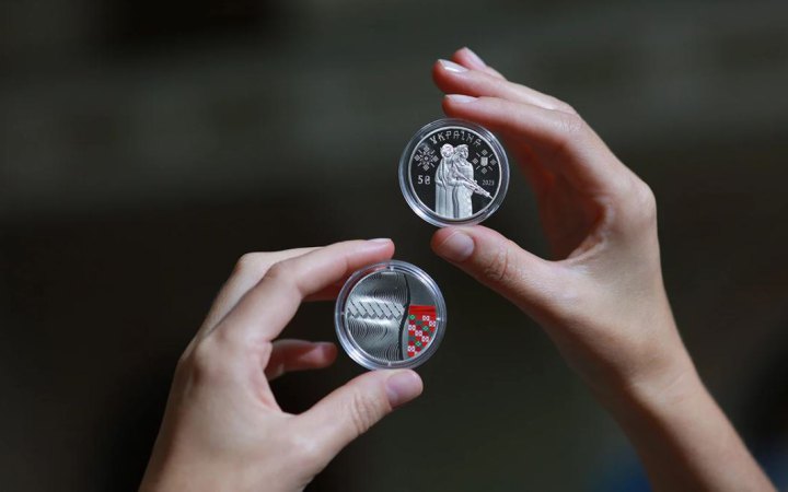 НБУ презентував нові пам’ятні монети "Захисниці”