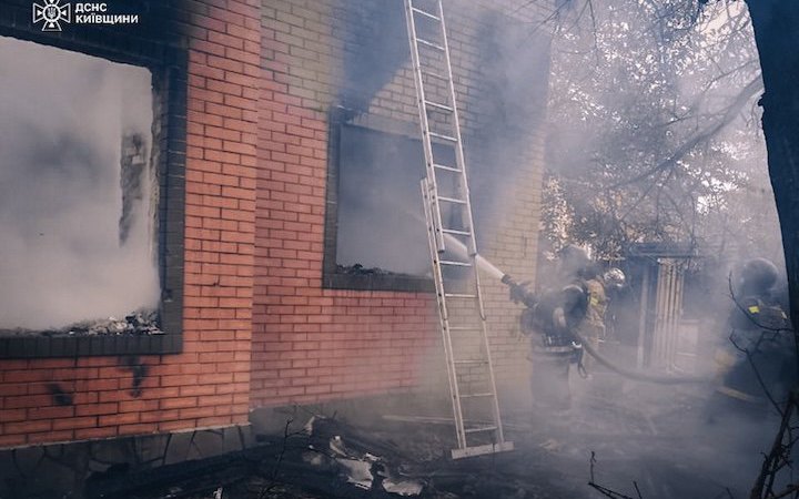 Головне за ніч та ранок середи, 16 жовтня: майже 140 ворожих дронів, понад 170 боєзіткнень, знеструмлення Херсона 