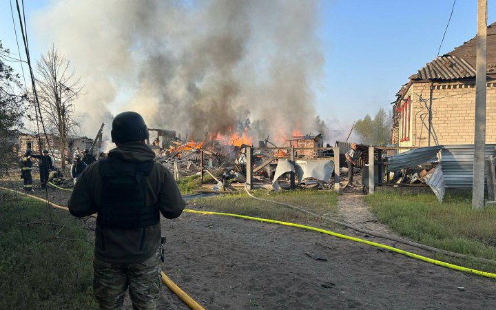 Головне за ніч та ранок п'ятниці, 25 квітня: наслідки масованої атаки на Київ, удар по Павлограду, 175 боєзіткнень