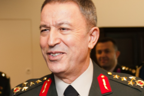 Після президента на ковід захворів міністр оборони Туреччини