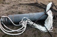 Россияне обстреливают Харьков кассетными боеприпасами на парашютах