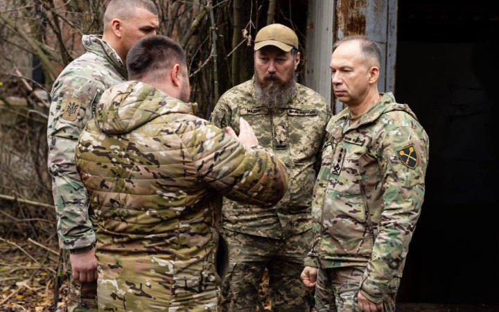 Сирський: Сили оборони виявляють і знищують противника під час спроб пересування і у місцях скупчення