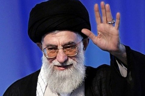 Духовний лідер Ірану закликав Путіна "ізолювати США"