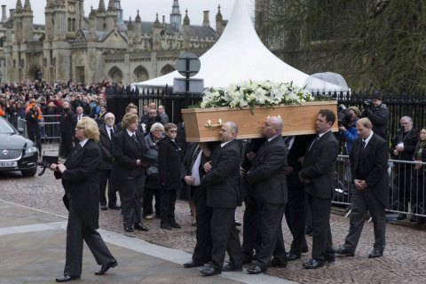 ​В Великобритании состоялась церемония прощания со Стивеном Хокингом