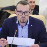 Виталий Безгин: «Нужно вводить военную администрацию там, где большинство депутатов – из запрещенных партий»