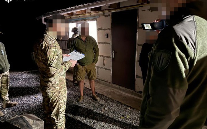 Судитимуть офіцера, якого обвинувачують у погрозі розстрілом та побитті військових на Сумщині