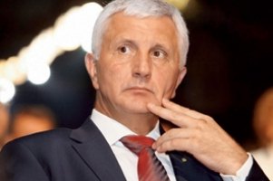 Анатолій Матвієнко знявся з виборів