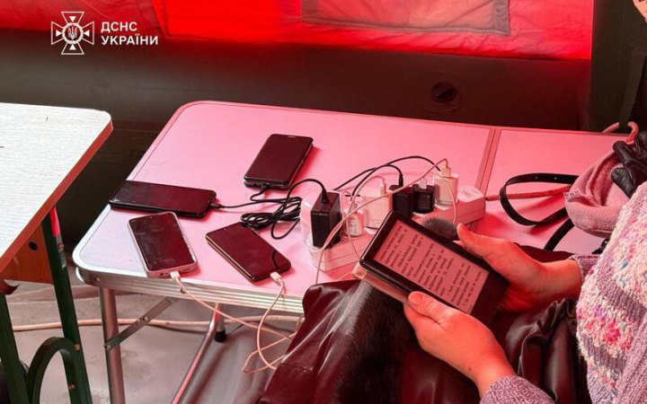 У Києві та області рятувальники розгорнули додаткові мобільні Пункти незламності