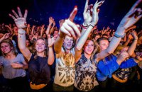 Молодь відчуває самотність попри велику кількість друзів, — дослідження