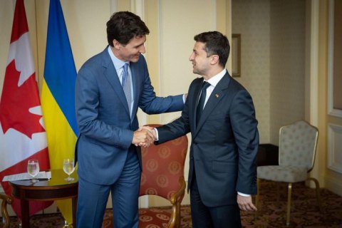 Зеленський обговорив з Трюдо спрощення поїздок до Канади для громадян України 