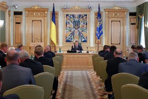Янукович обещает улучшить бюджет вопреки мировому кризису