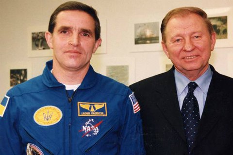 Кучма стал почетным академиком Международной академии астронавтики 