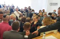На сессии облсовета в Ровно подрались депутаты