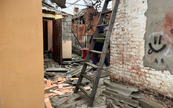 Російські окупанти вдарили по гімназії Нікопольщини