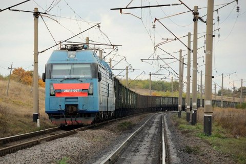 Укрзалізниця розповіла, які ще рейси затримуються після сходження поїзду з рейок на Київщині