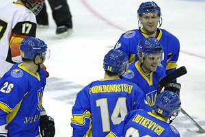 Украина одержала первую победу на ЧМ по хоккею