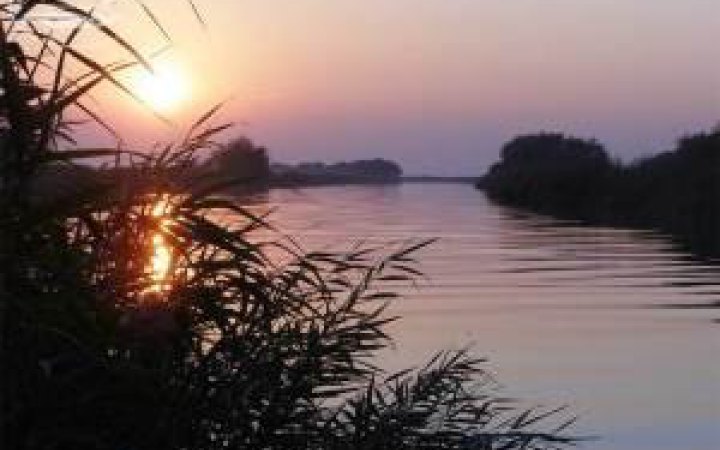 В гирлі Дунаю в Одеській області вибухнуло судно з 11 людьми 