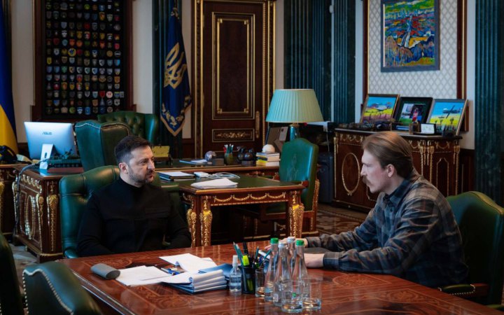 Зеленський зустрівся з «Редісом», говорили про підтримку Першого корпусу НГУ