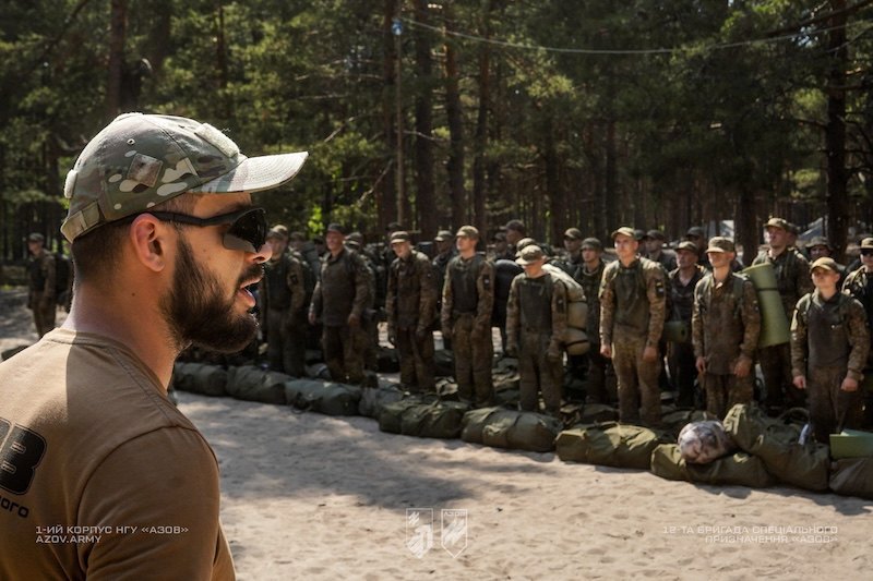 Щоб долучитися, достатньо заповнити анкету
