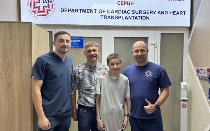У Львові хлопцю пересадили два серця за три доби – власне відмовило, і перше донорське теж