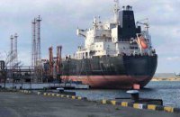 Прокуратура требует от судовладельца возместить 65 млн гривен за выброс пальмового масла в порту "Южный"