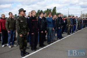 Россия выводит из Украины солдат-срочников, - Тымчук
