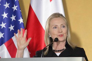 Хиллари Клинтон: Россия может устроить новую войну с Грузией