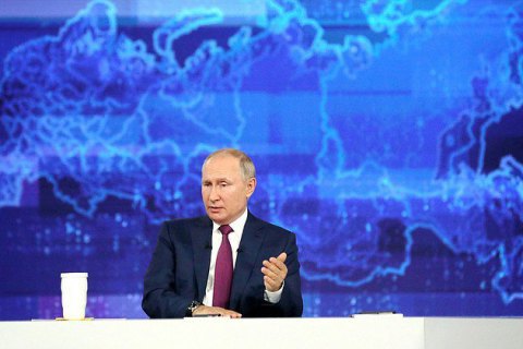 Путин обвинил "узколобых" украинцев в подавлении пророссийской оппозиции 