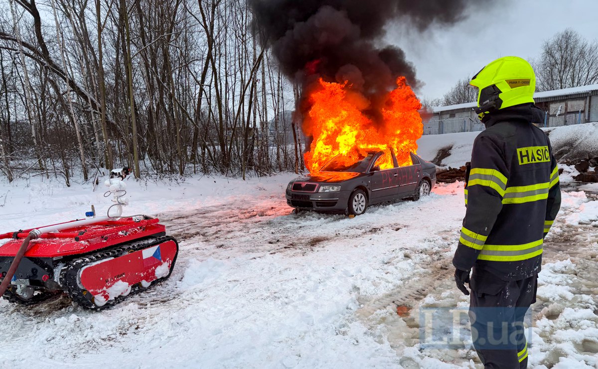 Тестування пожежного дрону Hecthor 2 для Харківсього відділення ДСНС купленого чеською ініціативою «Подарунок для Путіна»