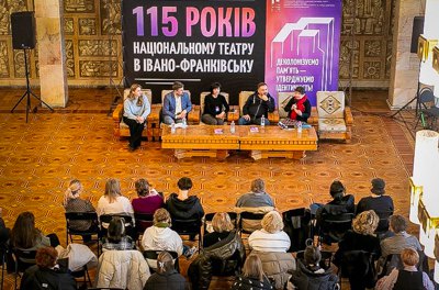 115 років Франківському драмтеатру: нова дата, стара ієрархія 