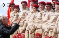 Росіяни на ТОТ Луганщини сформували 3 439 загонів школярів "Руху перших"