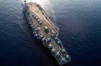 Трамп наказав найбільшому авіаносцю світу рухатися до Ірану