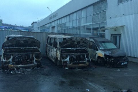У Києві спалили три автомобілі муніципальної поліції
