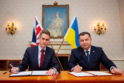 Великобританія пообіцяла посилити допомогу українській армії