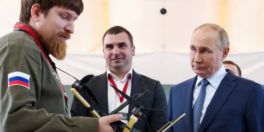 Путін і керівник російського виробника дронів Уралдронзавод Володимир Ткачук 