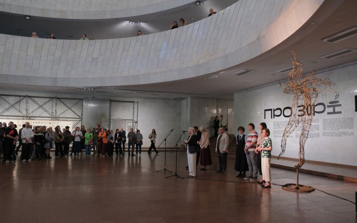 Родина художника Тетянича заявляє про фальшиві твори на виставці в Українському домі