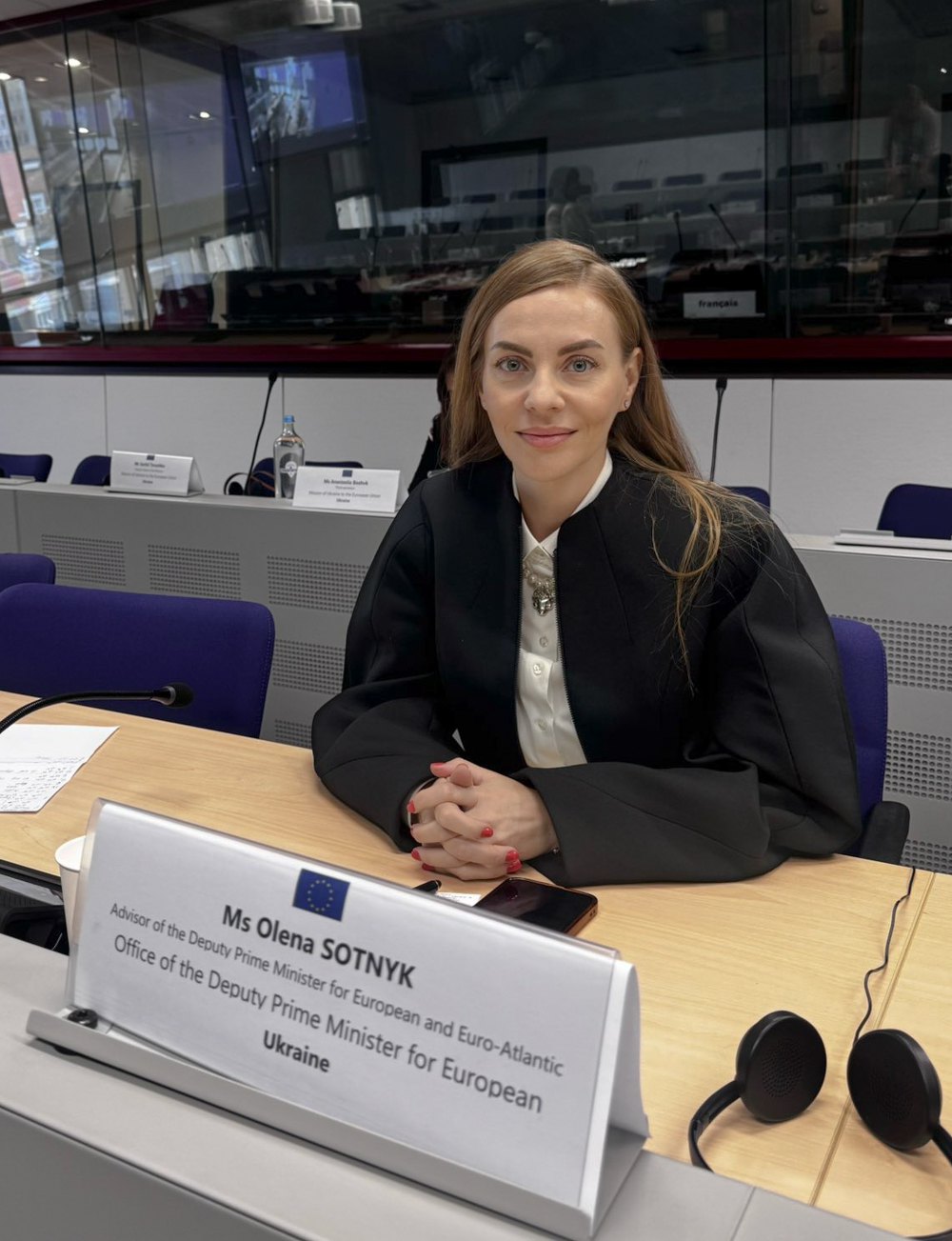 Олена Сотник під час підготовки і проведення першого етапу перемовин про членство в ЄС, Брюссель 26 вересня 2025
року. 