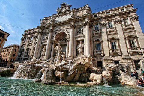 Влада Рима направить гроші, кинуті у фонтан Треві, на розвиток міста замість благодійності