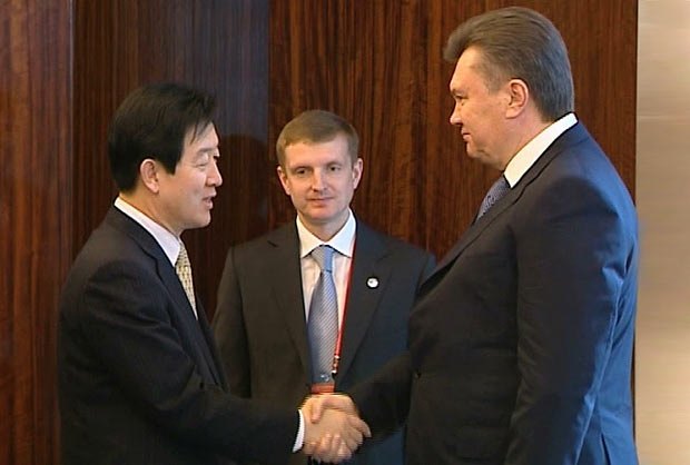 Чой Джи Санг и Виктор Янукович