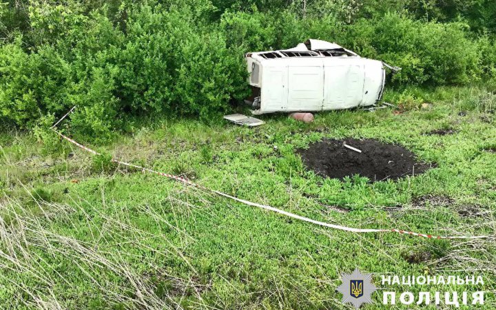 На Харківщині вибухотехніки три дні розміновували шлях до авто із загиблим чоловіком