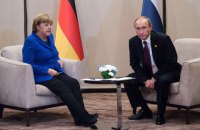 Путин обсудил с Меркель Минские договоренности