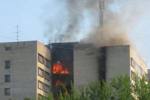 При пожаре в харьковском общежитии погибли люди